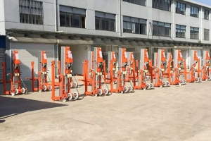 無(wú)錫單桅鋁合金升降機(jī)